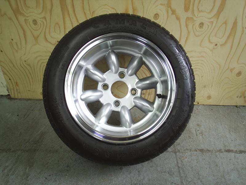 superlihgts wheels 7x13 nuts tyres 185 55 13